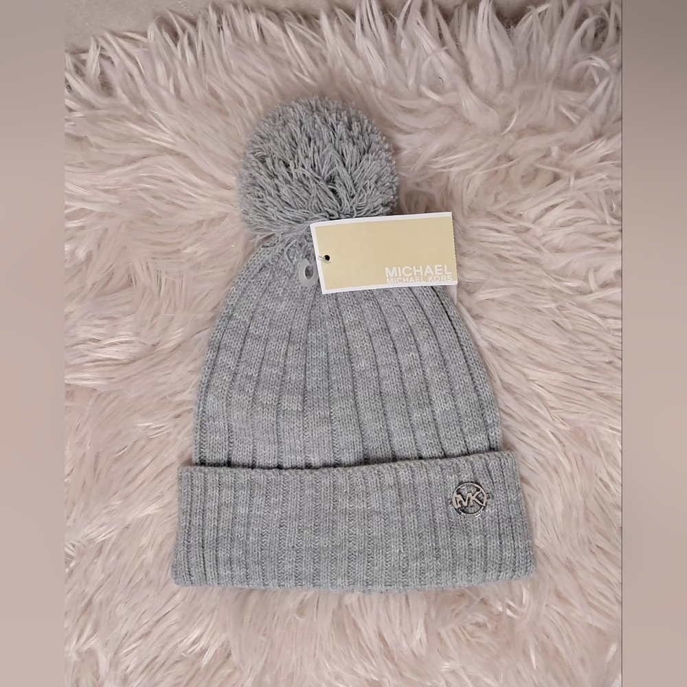 Michael Kors Pom Pom Beanie OS NWT